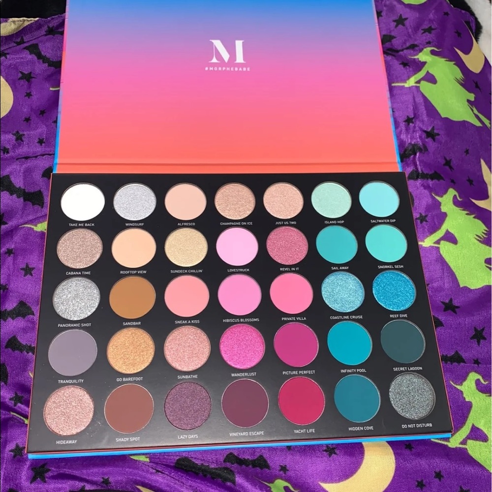 Morphe Sweet Oasis makeup bundle